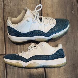 Air jordan 11 low snake skin 2019